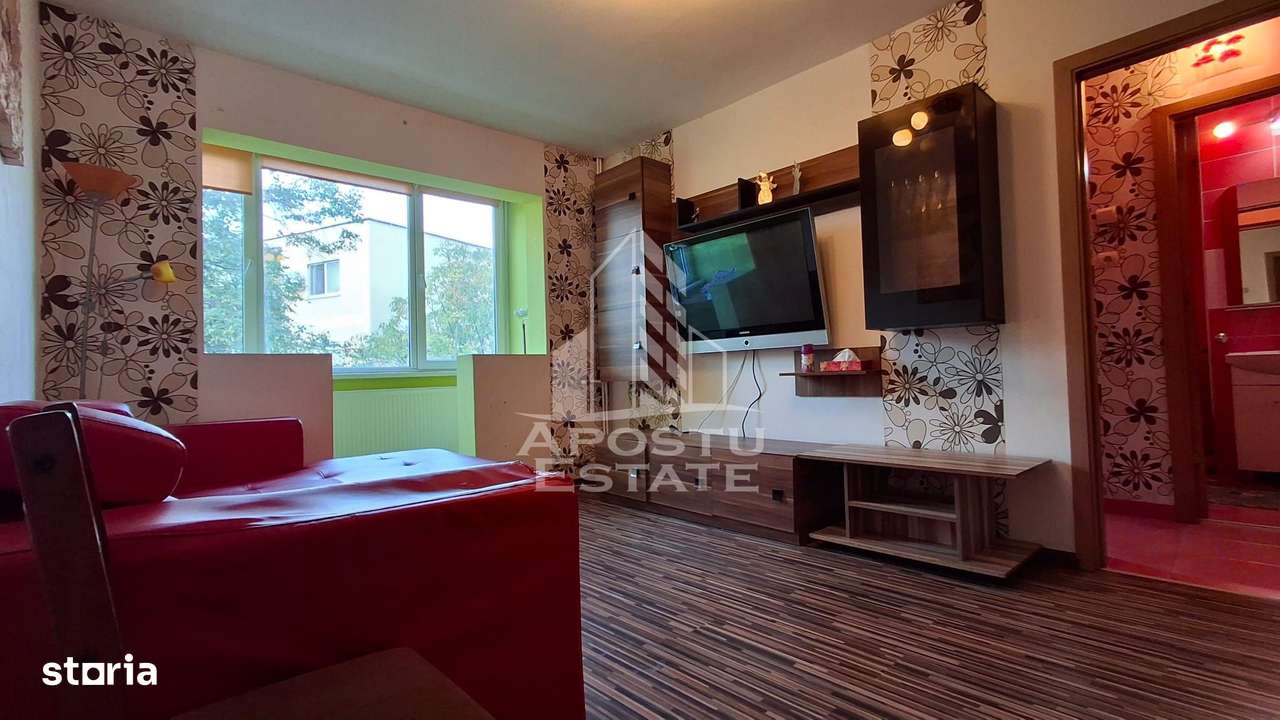 Apartament semidecomandat 3 camere, Miorita - Imagine principală: 1/13