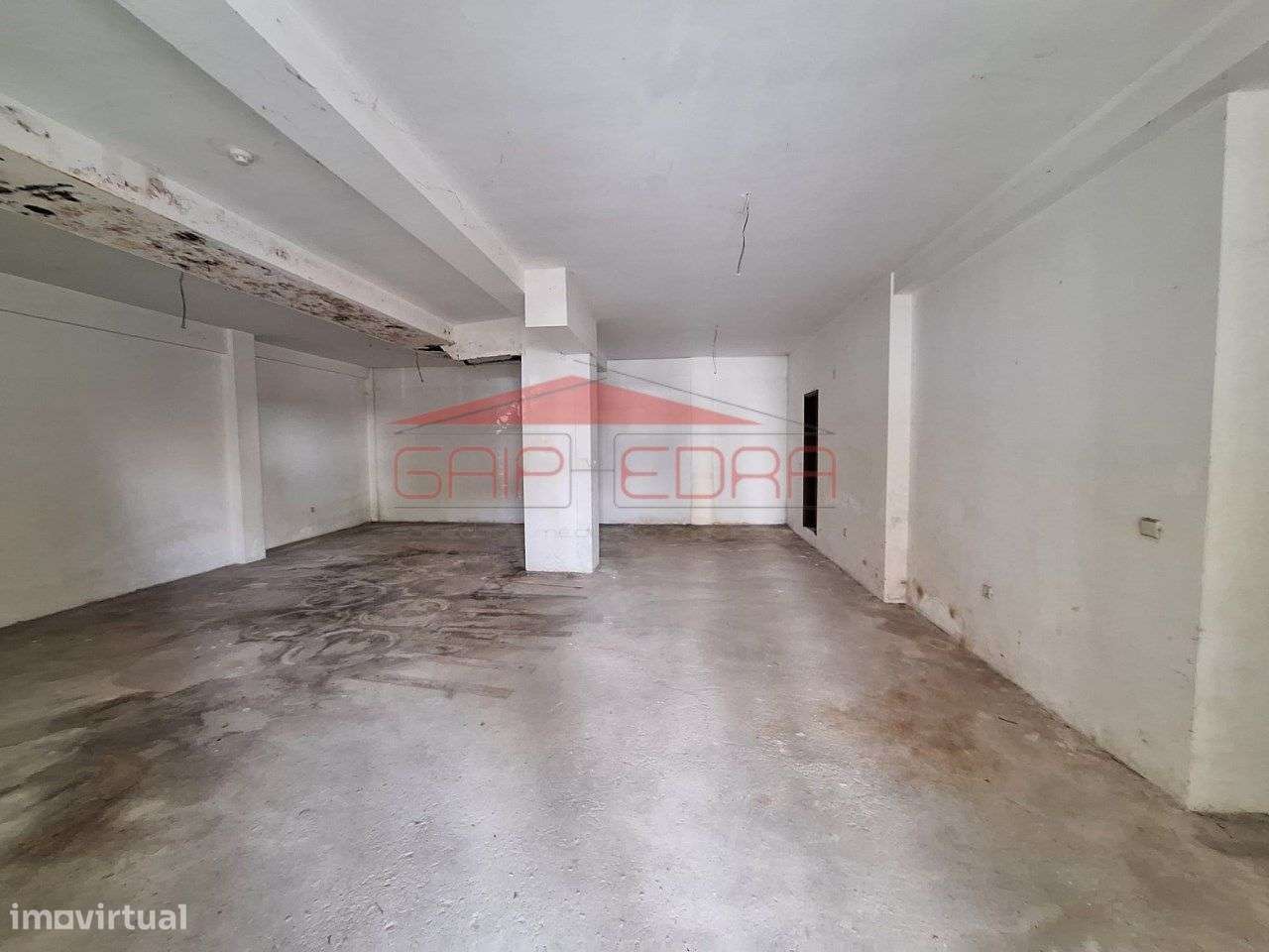Loja ideal habitação junto Circuito Internacional Vila Real 2 garagem - Grande imagem: 3/13