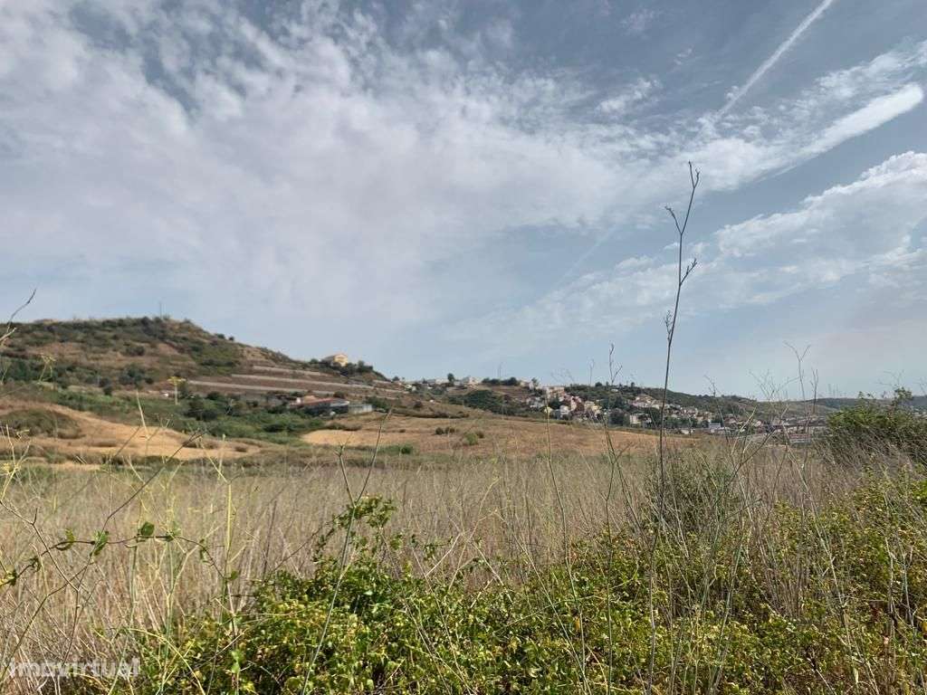 Vende-se Terreno em Frielas - Grande imagem: 5/6