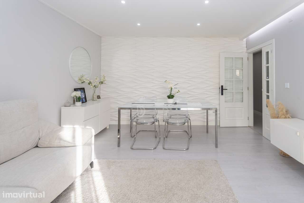 Andar de moradia T3 com logradouro independente - Grande imagem: 4/32