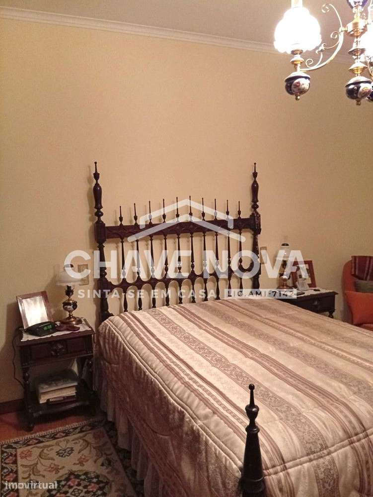 MORADIA ISOLADA V3+1  SERZEDO E PEROSINHO (VILA NOVA DE GAIA)-15