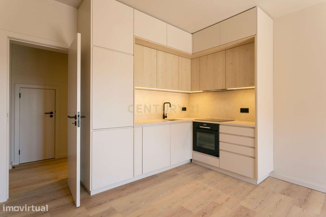 Espectacular Apartamento T3, na Avenida Luisa Todi com vista para Trói - Grande imagem: 5/57