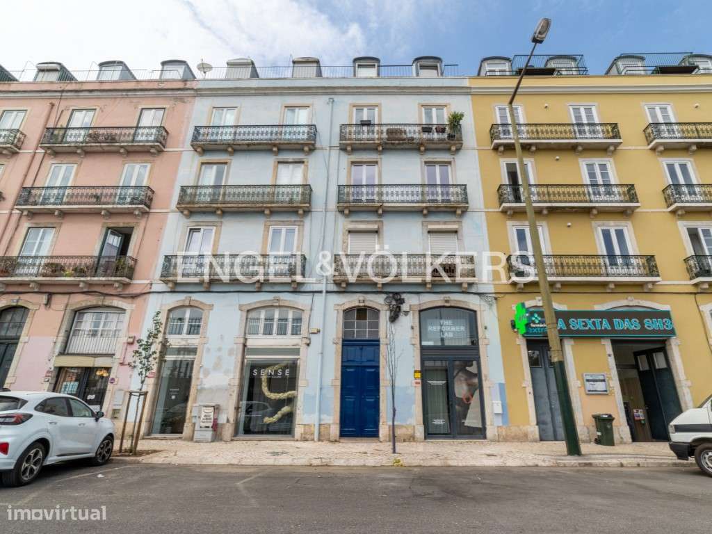 Elegante T2 à beira-rio na Avenida 24 de Julho, em Lisboa-26