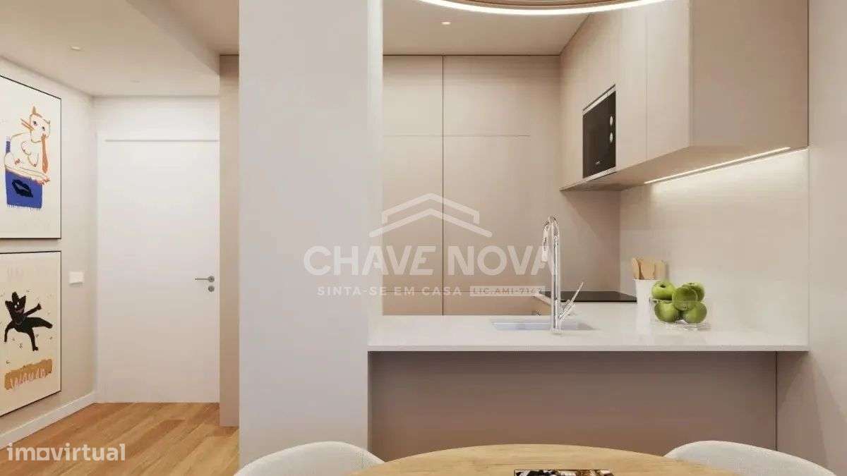 Apartamento T1 Novo c/ Lugar de Garagem e Arrumo em Santa Marinha-5