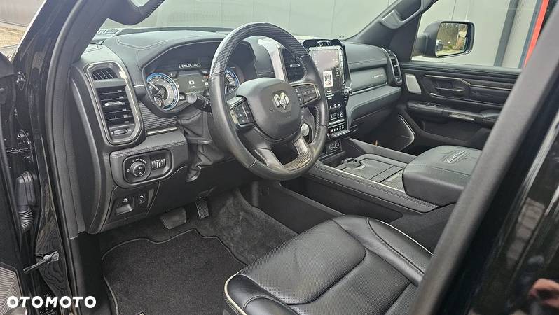 Dodge RAM 1500 5.7 4x4 - 29