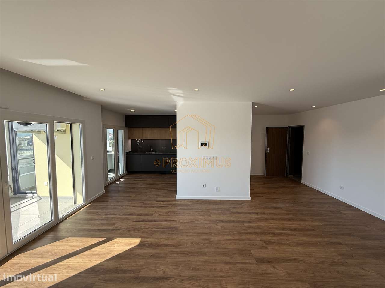 Apartamento T3 novo c/ garagem– Tavarede-6