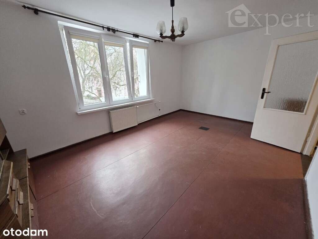 1 piętro, balkon, dwa pokoje ulica 1 Maja-2