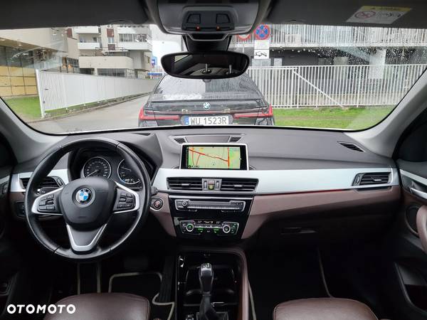 BMW X1 xDrive20d xLine sport - 11