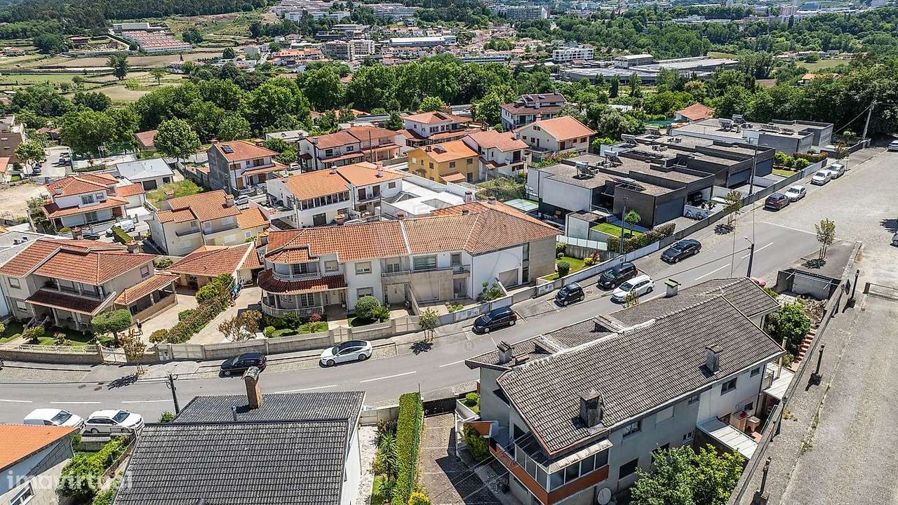 Moradia T3 em Fermentões-35