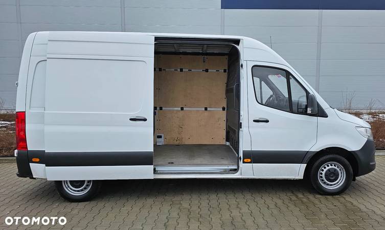 Mercedes-Benz SPRINTER - 5