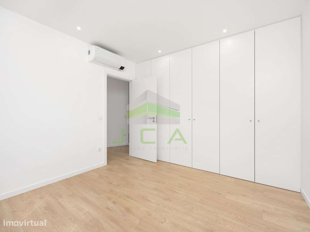 Apartamento T2 semi-novo-12