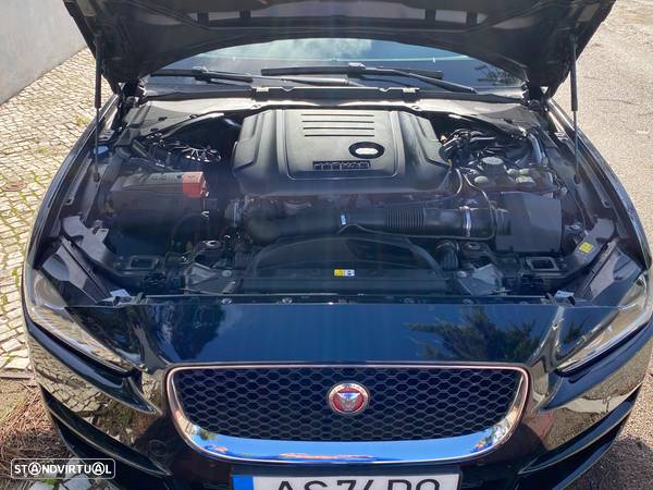 Jaguar XE 2.0 D Prestige Aut. - 4