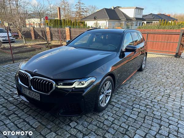 BMW Seria 5 520d Touring M Sport Edition - 3