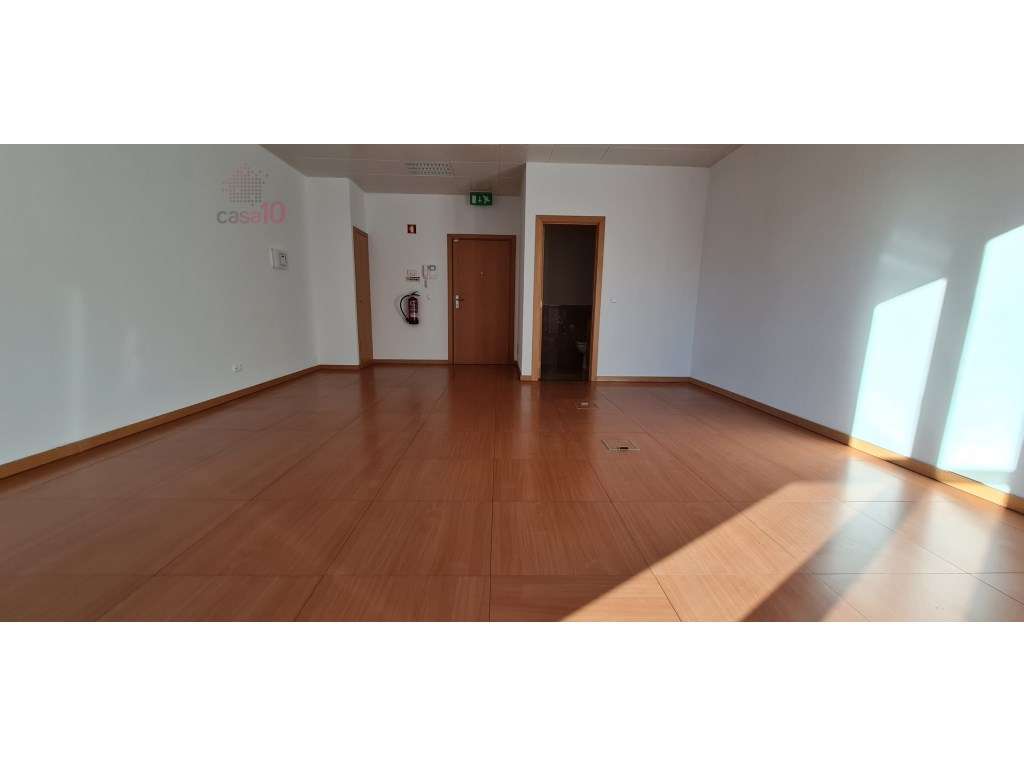 Arrenda-se excelente escritório no centro do Parque das Nações - Grande imagem: 2/15