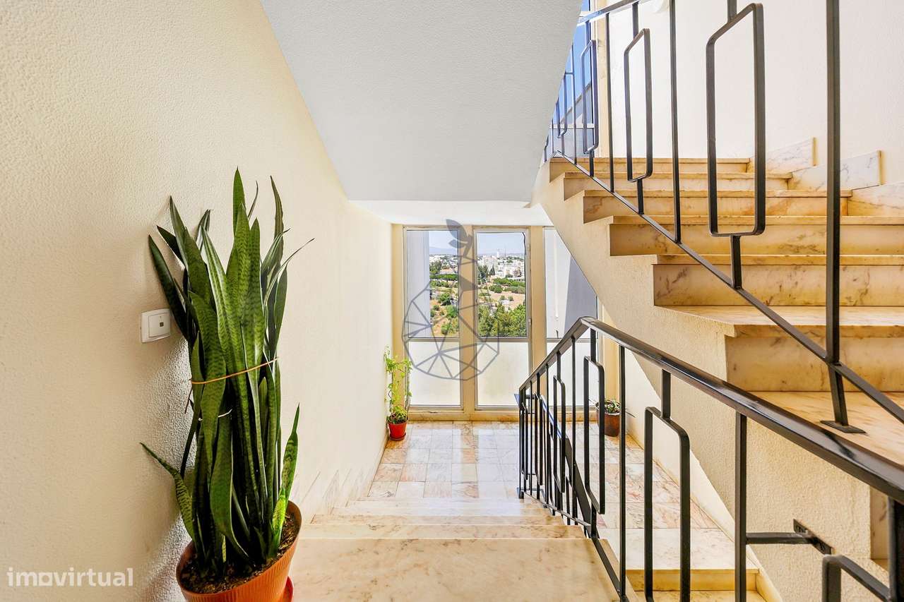 Apartamento T3 com exposição solar nascente /sul em Portimão-35