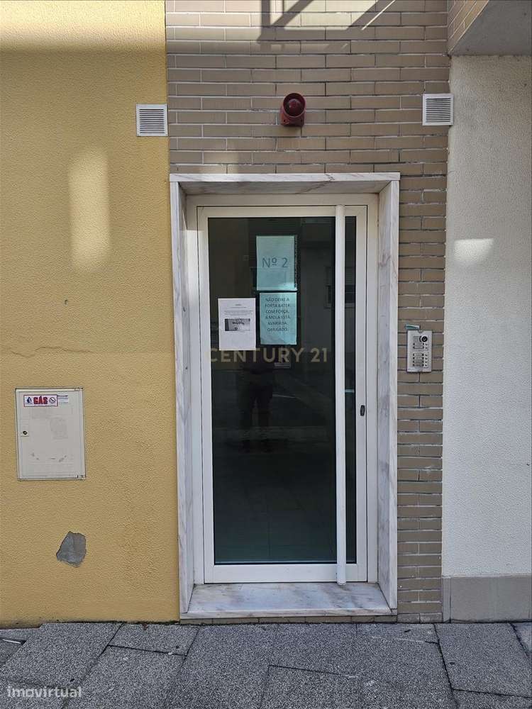 T3 Duplex em Palhais – Barreiro (Arrendado até Março de 2027) - Grande imagem: 4/6