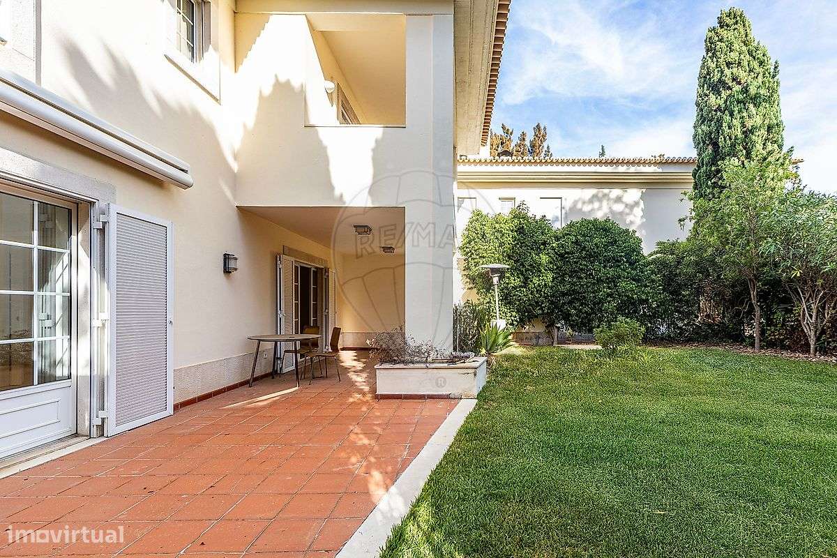 Moradia T5 para arrendamento - Grande imagem: 4/50