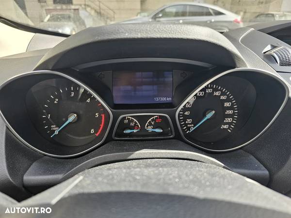 Ford Kuga 2.0 TDCi Powershift 4WD Trend - 5