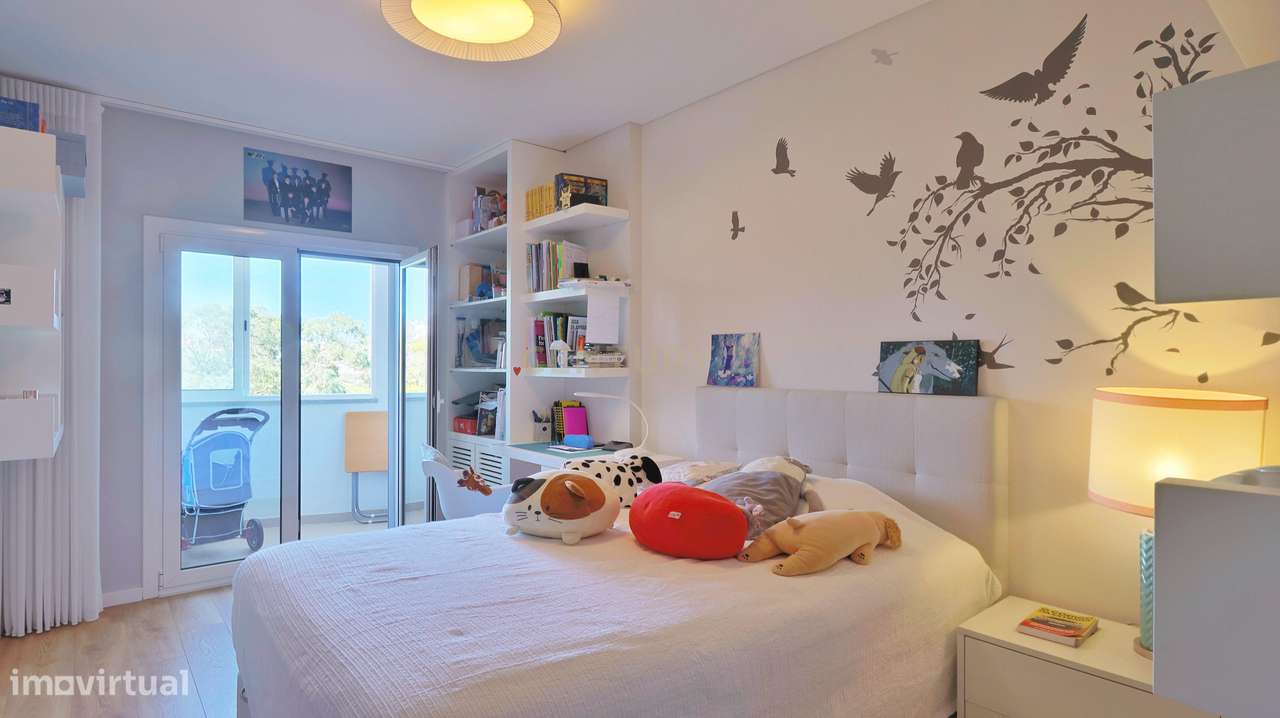 Apartamento T3 com suite e lugar de parqueamento e Box fechada- Quinta-16
