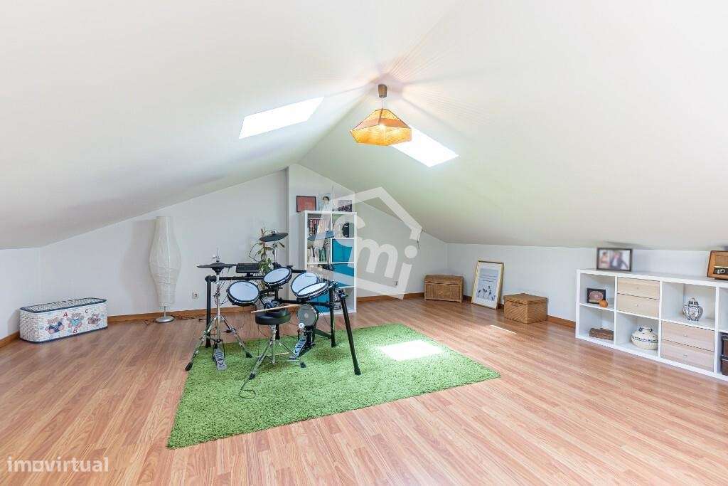 Moradia Duplex T3 - com Terraço - Águas Santas - Maia-7