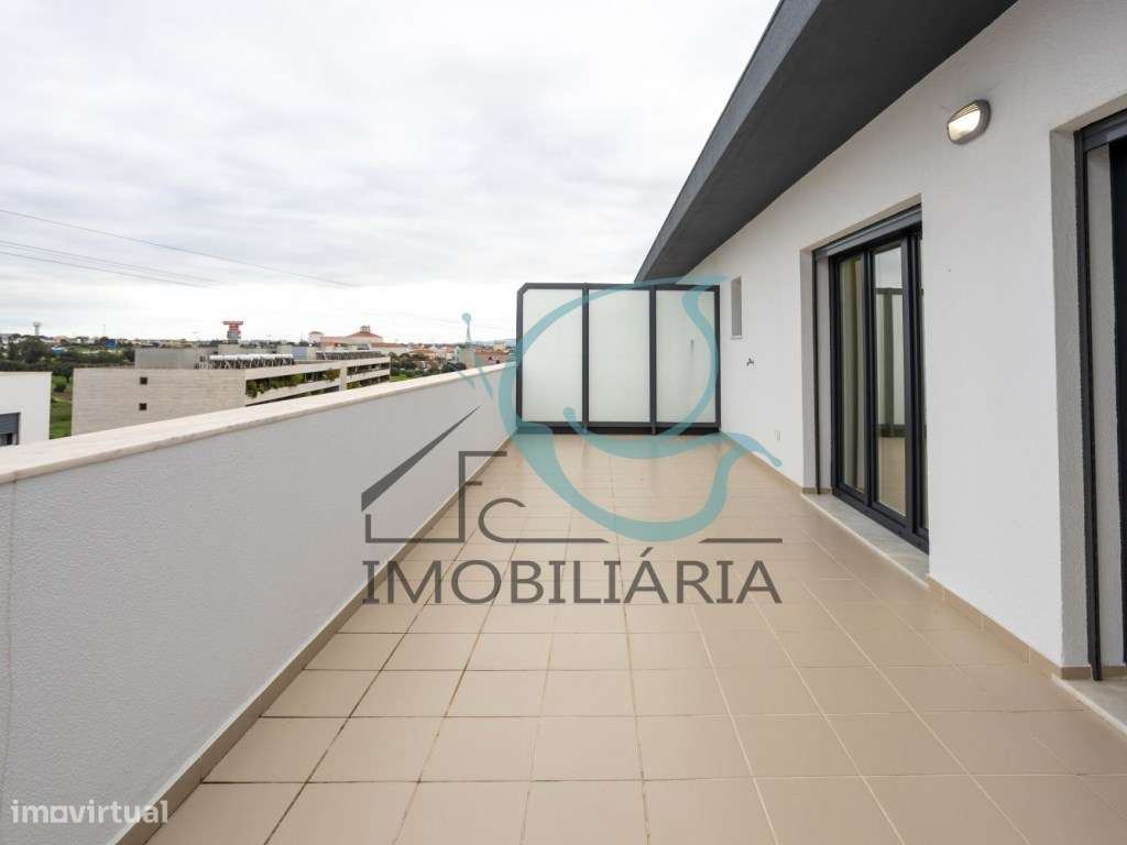 Excelente apartamento T3+1 Duplex, 1 Terraço e garagem/box, no Montijo - Grande imagem: 3/46
