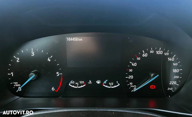 Ford Focus 1.5 EcoBlue Start-Stopp-System TITANIUM - 11