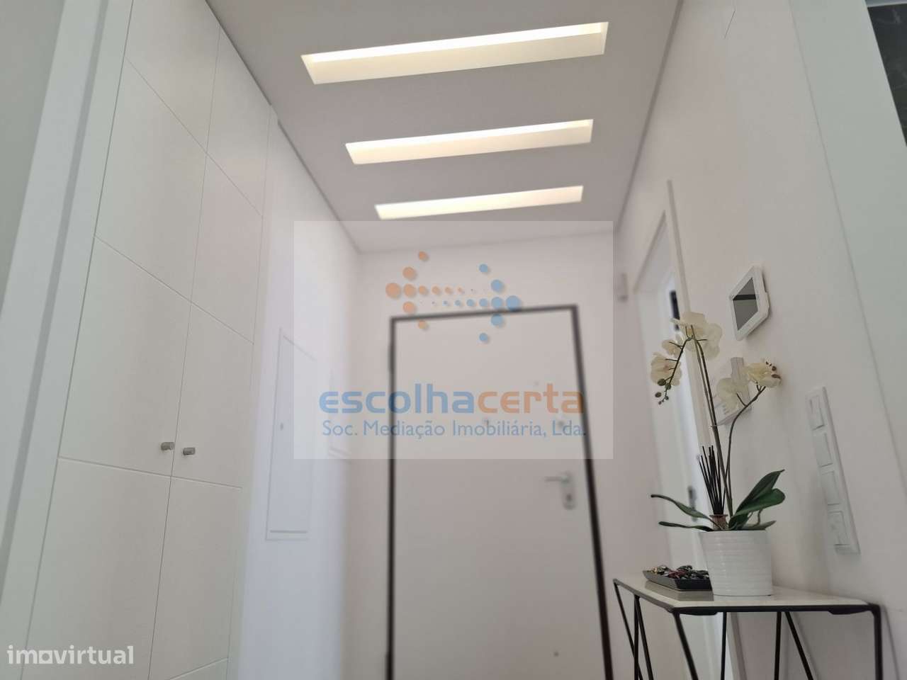 Oportunidade Excelente Moradia Térrea T4 Com Piscina de agua salgada-11