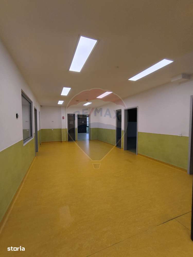 Spațiu comercial de vanzare-19