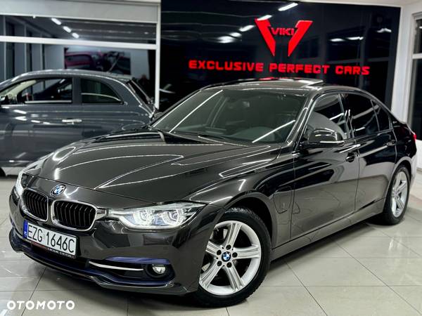 BMW Seria 3 330e Business Edition sport - 40