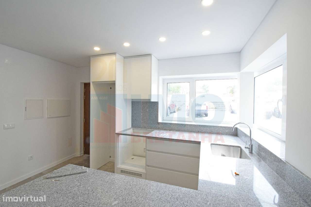 Moradia V2 Nova - Centro do Fundão - Grande imagem: 4/23