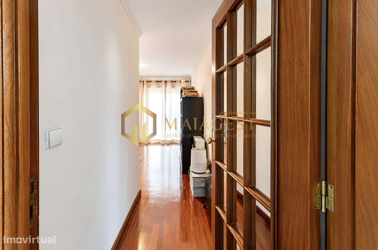 Apartamento T2+1 com Suite e Varanda no Centro de Gaia-21