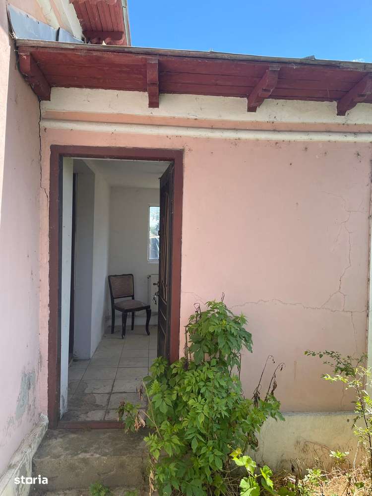 De vanzare casa Poroschia-14