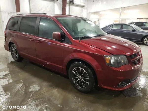 Dodge Grand Caravan - 1