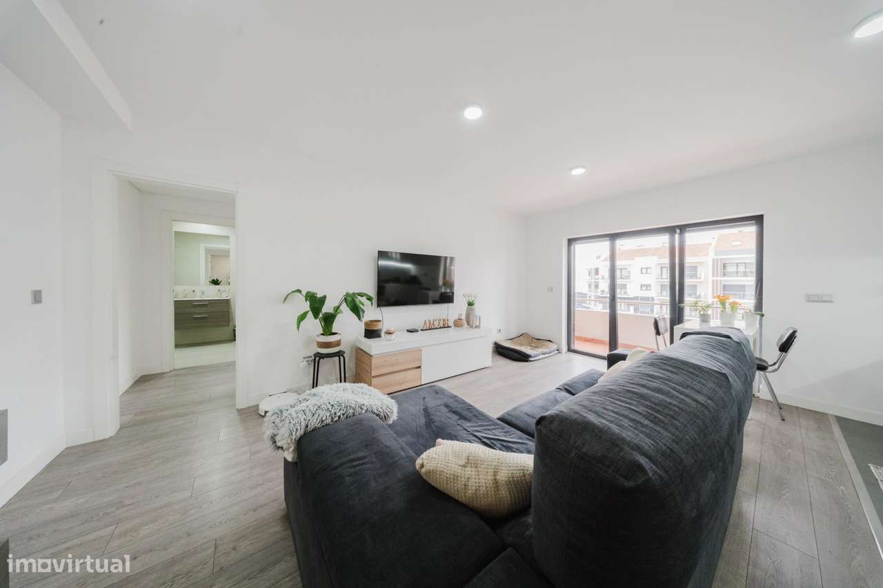 T1 com Vista Incrível no Empreendimento Val'Flores | Pinhal Novo - Grande imagem: 4/20