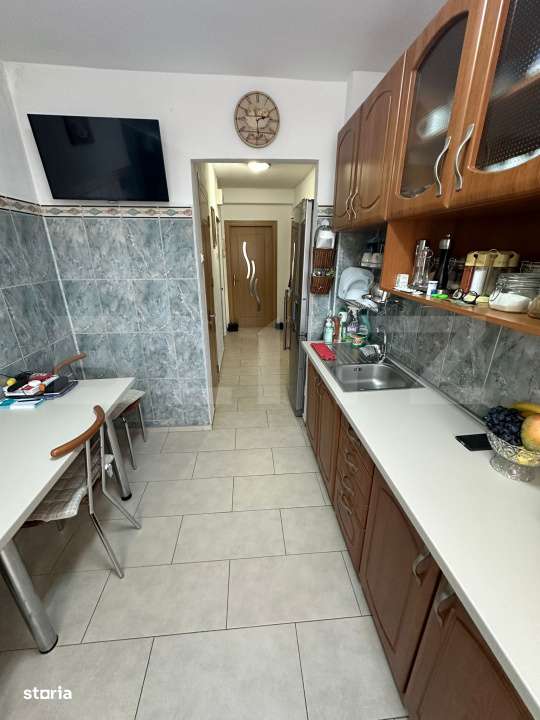 Apartament 3 camere, decomandat, mobilat-utilat, etaj intermediar Grig - Imagine principală: 5/9