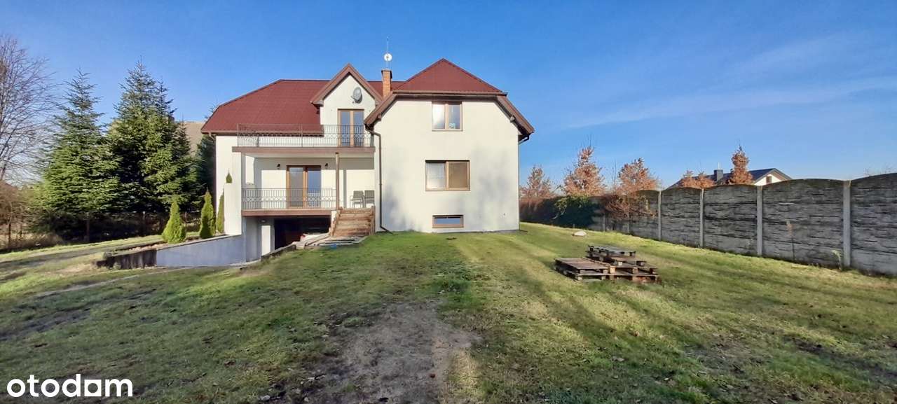 Dom graniczący z Puszczą Kozienicką - pow. 220 m²  na działka 3122 m²-1