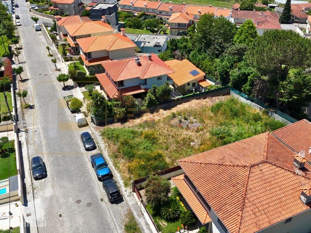 Lote de terreno em Selho São Jorge - Grande imagem: 2/4