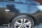 BŁOTNIK PRAWY PRZEDNI PRZÓD OPEL ZAFIRA C Z22C BARDZO ŁADNY - 1