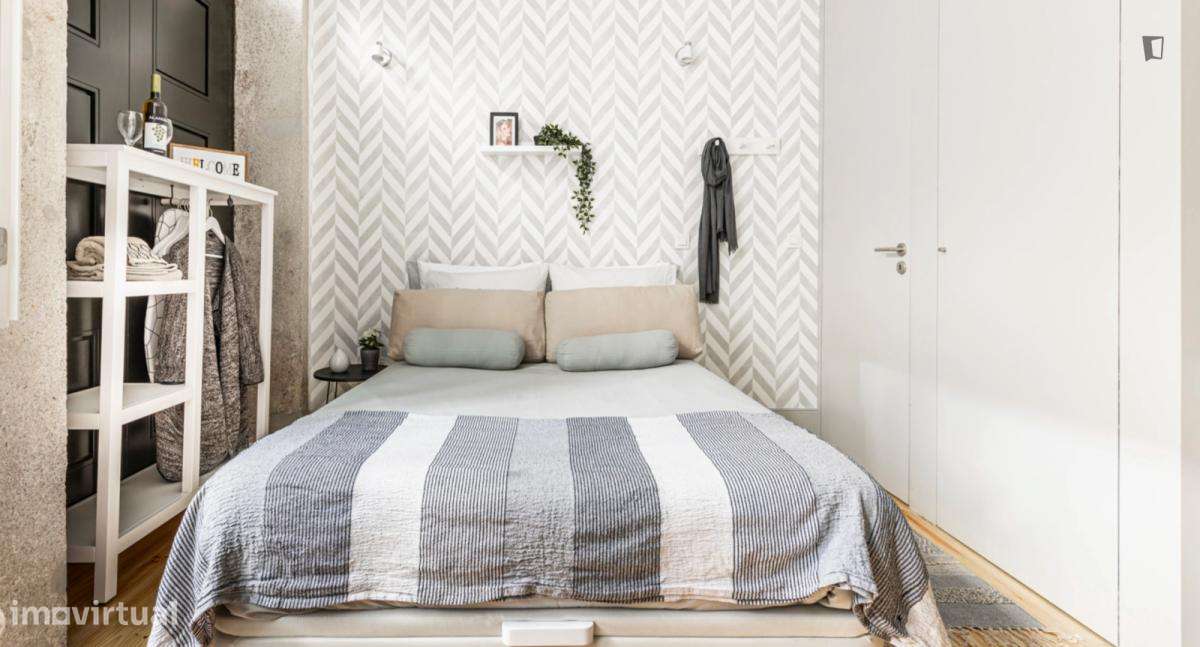 Apartamento com 1 quartos - localizado em Sé Porto - Grande imagem: 4/10