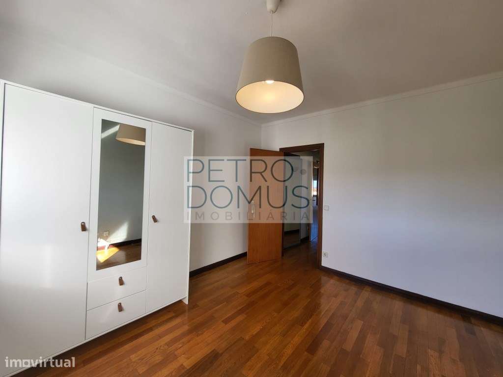 APARTAMENTO T3 | GARAGEM | VISTA CIDADE-29