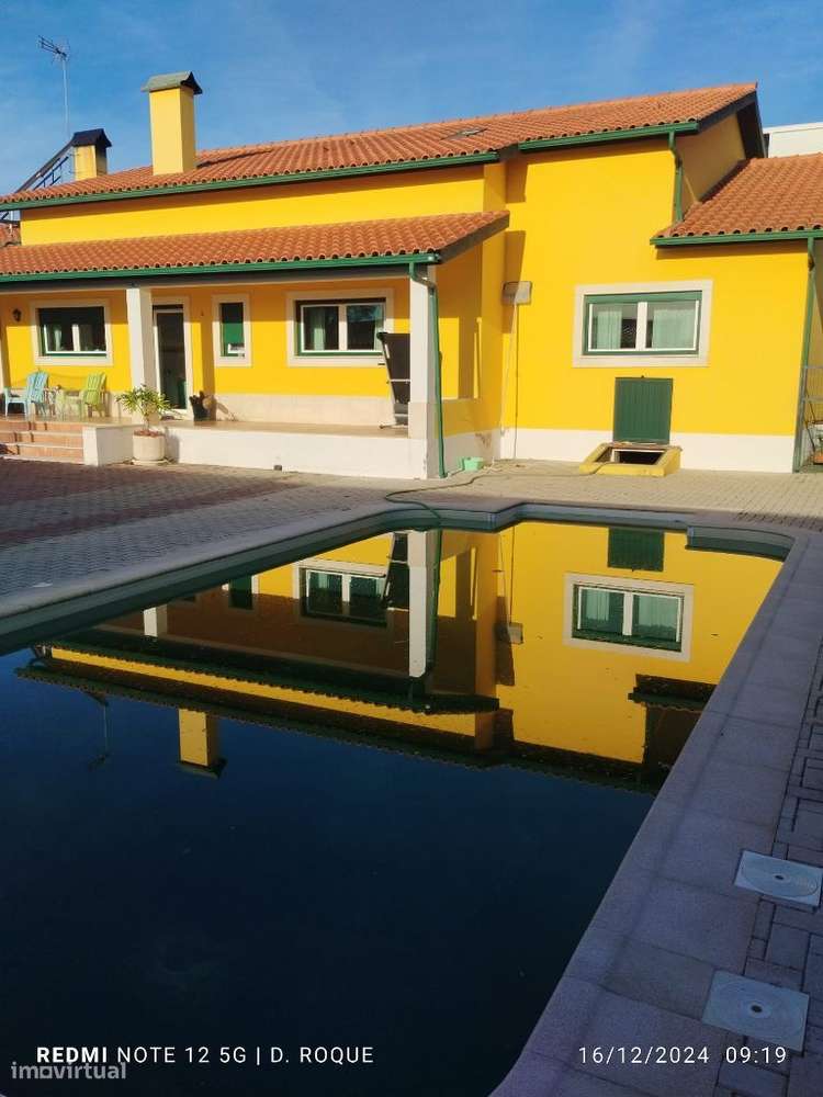 Moradia com 6 quartos, piscina e  Quinta envolvente em FEBRES-57