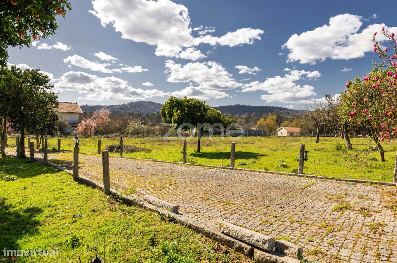 Moradia com Terreno de 3.270 m², a 10 Minutos do Centro de Braga - Grande imagem: 5/17