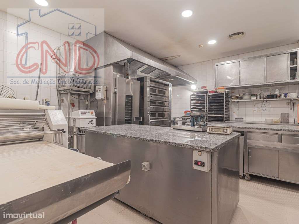 Rio de Mouro (Escolas) Pastelaria / Padaria em funcionamento para v...-7