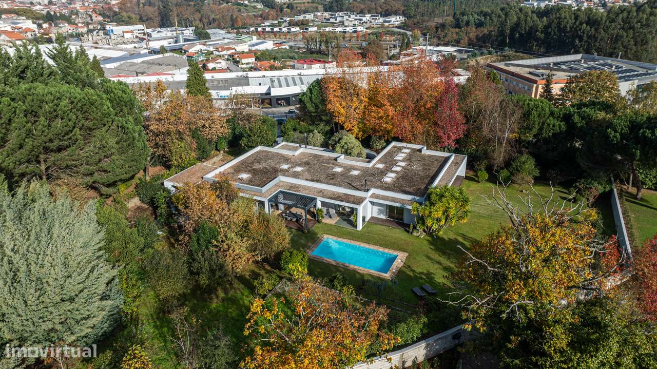 Moradia Individual T4 à venda em Vizela-6