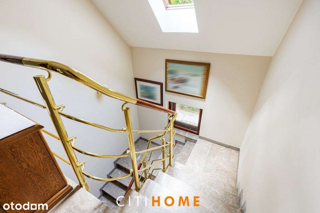 Dom typu dworek w zielonym Józefowie-5