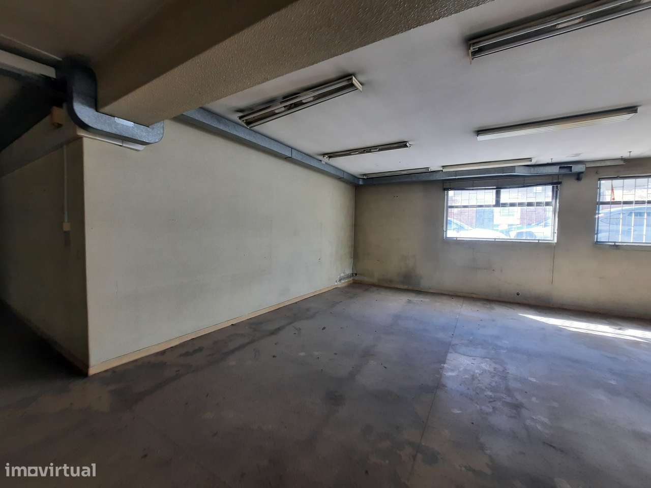 Imóvel comercial em Ermesinde com 564 m²-8