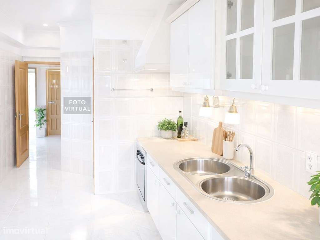 Apartamento T2, situado em Brandoa (Amadora - Grande imagem: 2/17