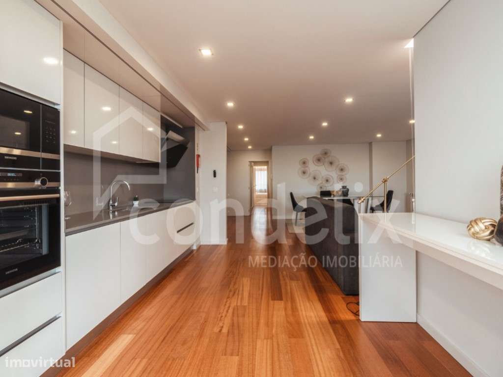 Apartamento T3 com vista rio, para venda no Freixo, Gondomar-14