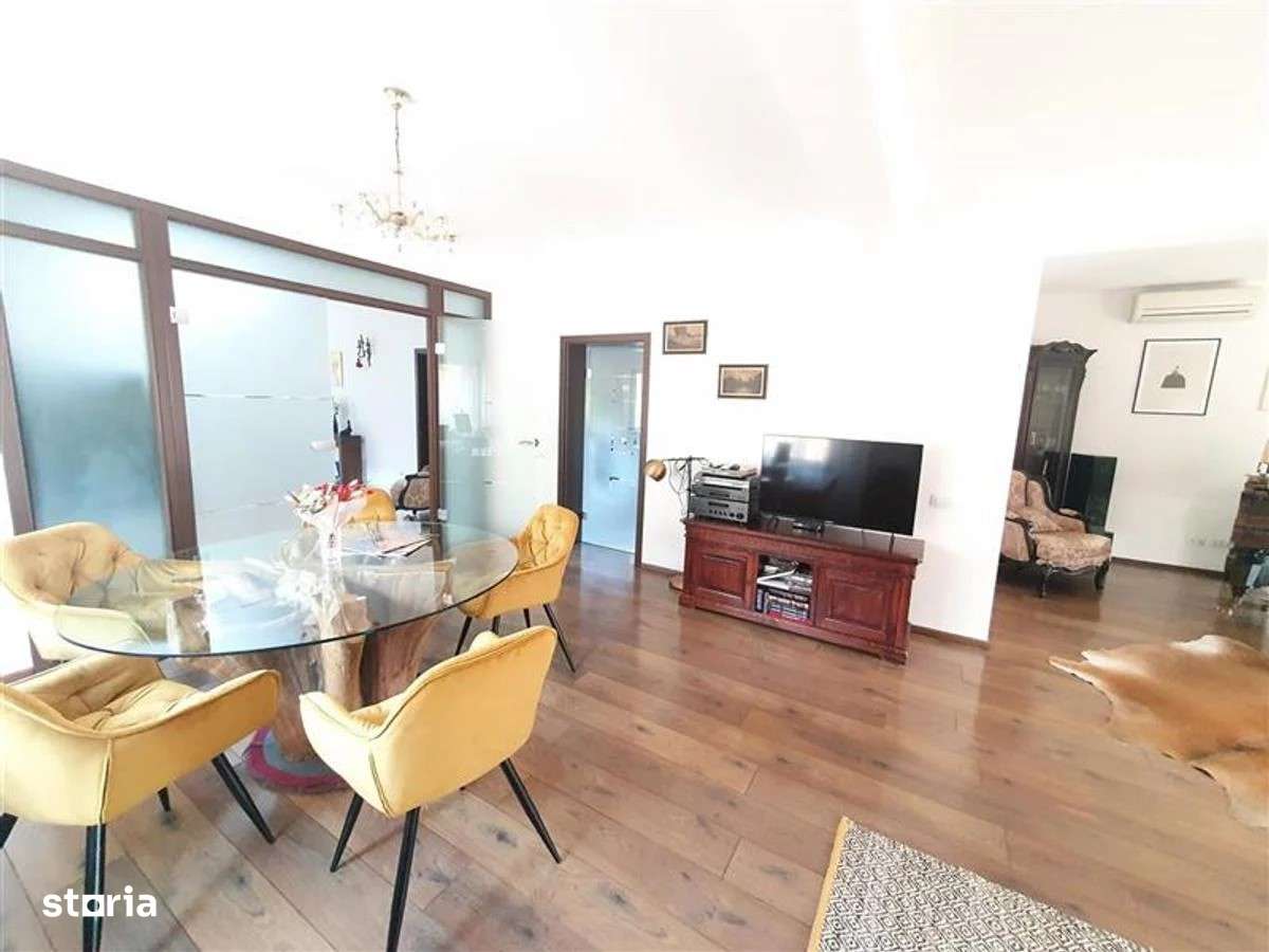 Vila la cheie, cocheta, mobilata-utilata, gradina amenajata - Imagine principală: 2/20