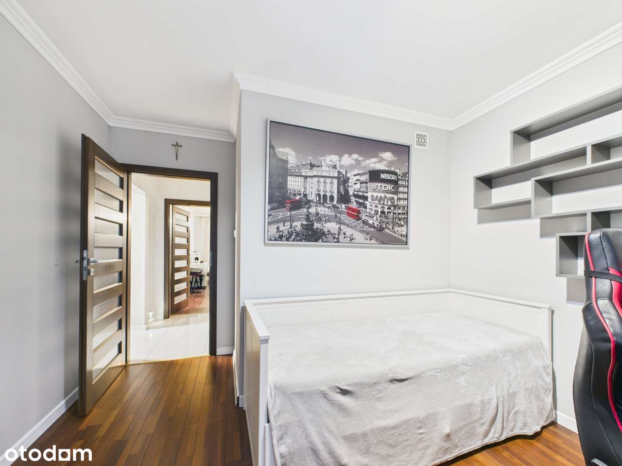 Etiuda apartament z 3 sypialniami z ogrodem i tarasem-11